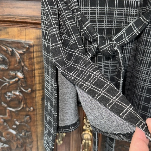 Theory tunic mock neck sleeveless sash belted waist stretch medium - Picture 4 of 7